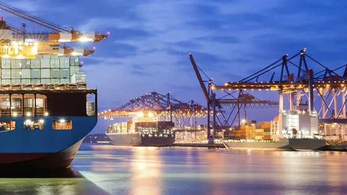 Čínsky obchodný prebytok dosiahol 1 bilión dolárov