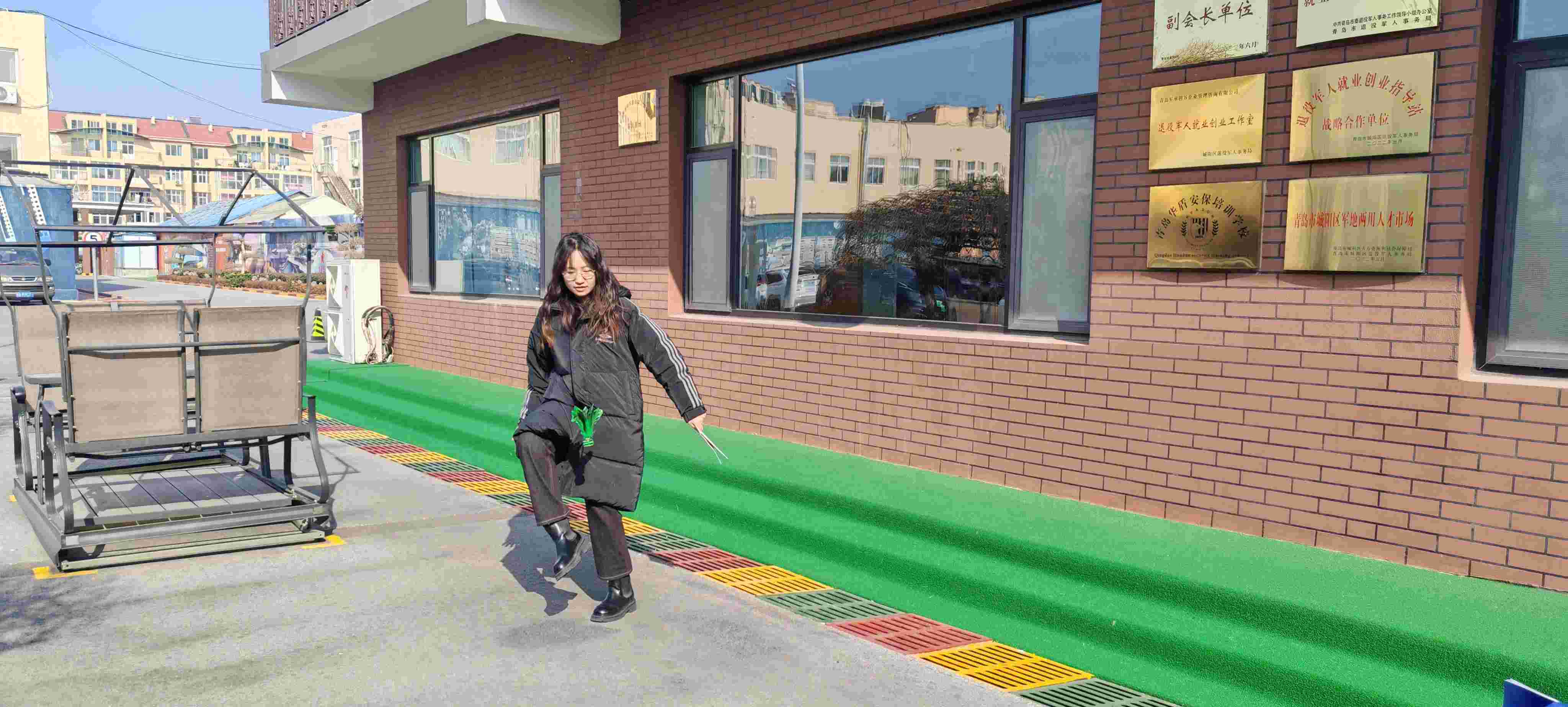 Vonkajšie kopanie do loptičky po obedňajšej prestávke